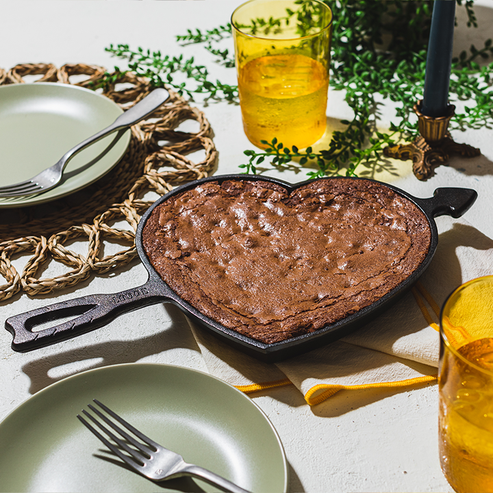 Seasoned Cast Iron Heart Skillet